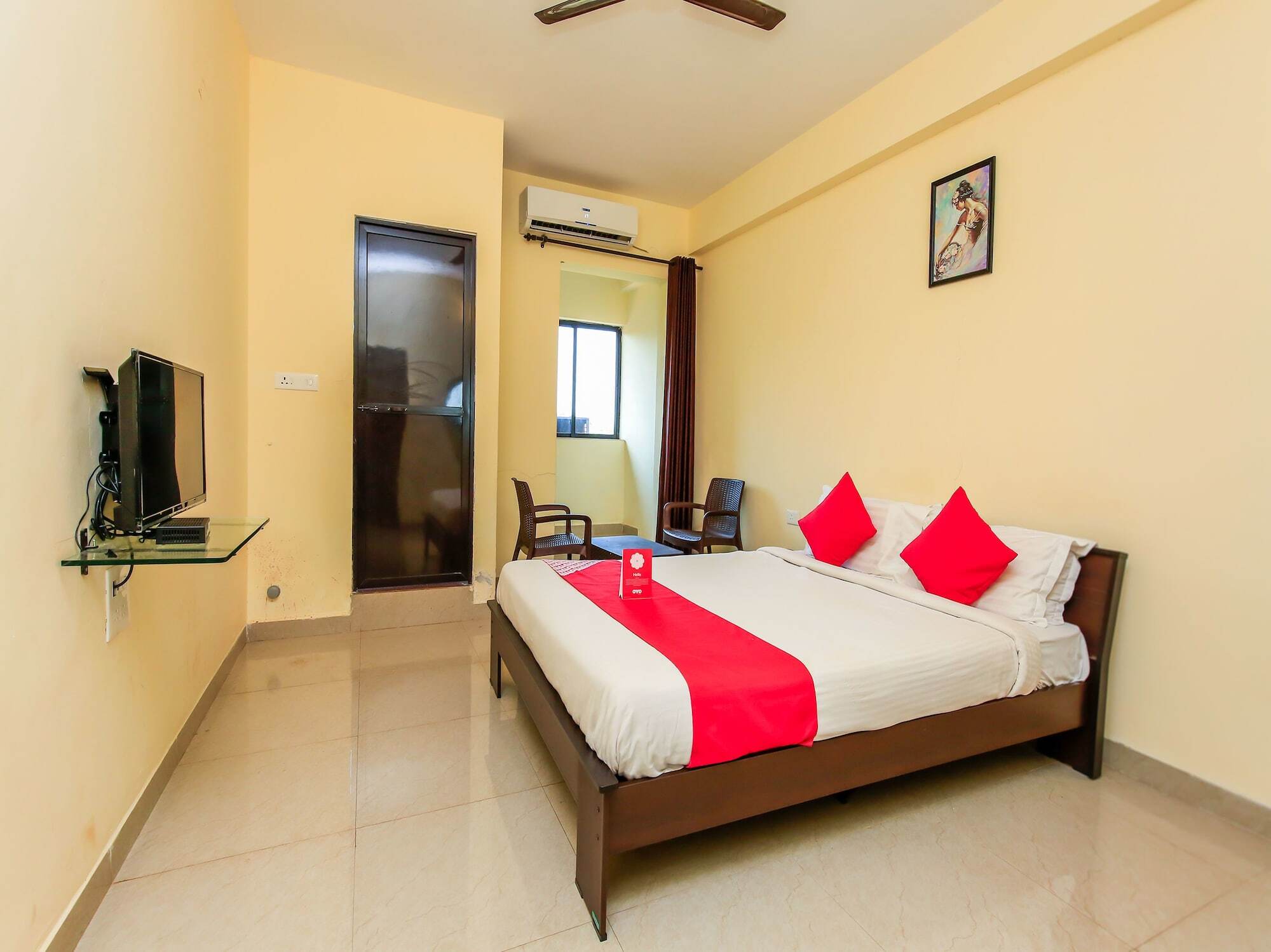 Oyo 14276 Hotel Spring Height Acaro Exterior foto